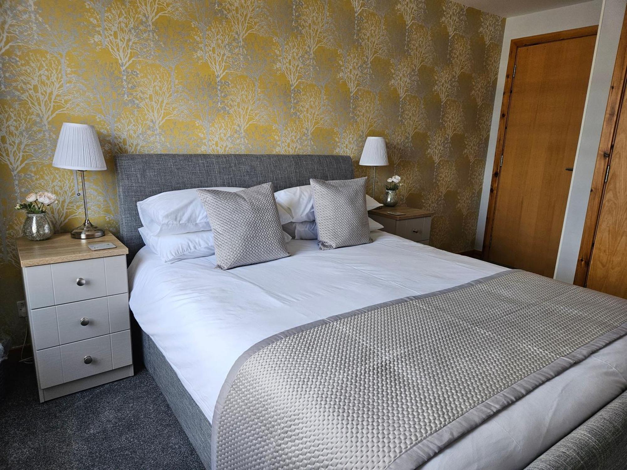 37 Farraline Court, City Centre Apartment Inverness Ngoại thất bức ảnh